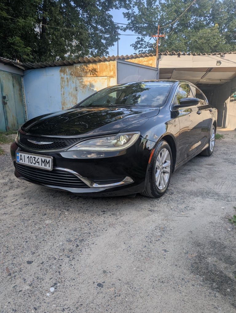 Авто Chrysler 200