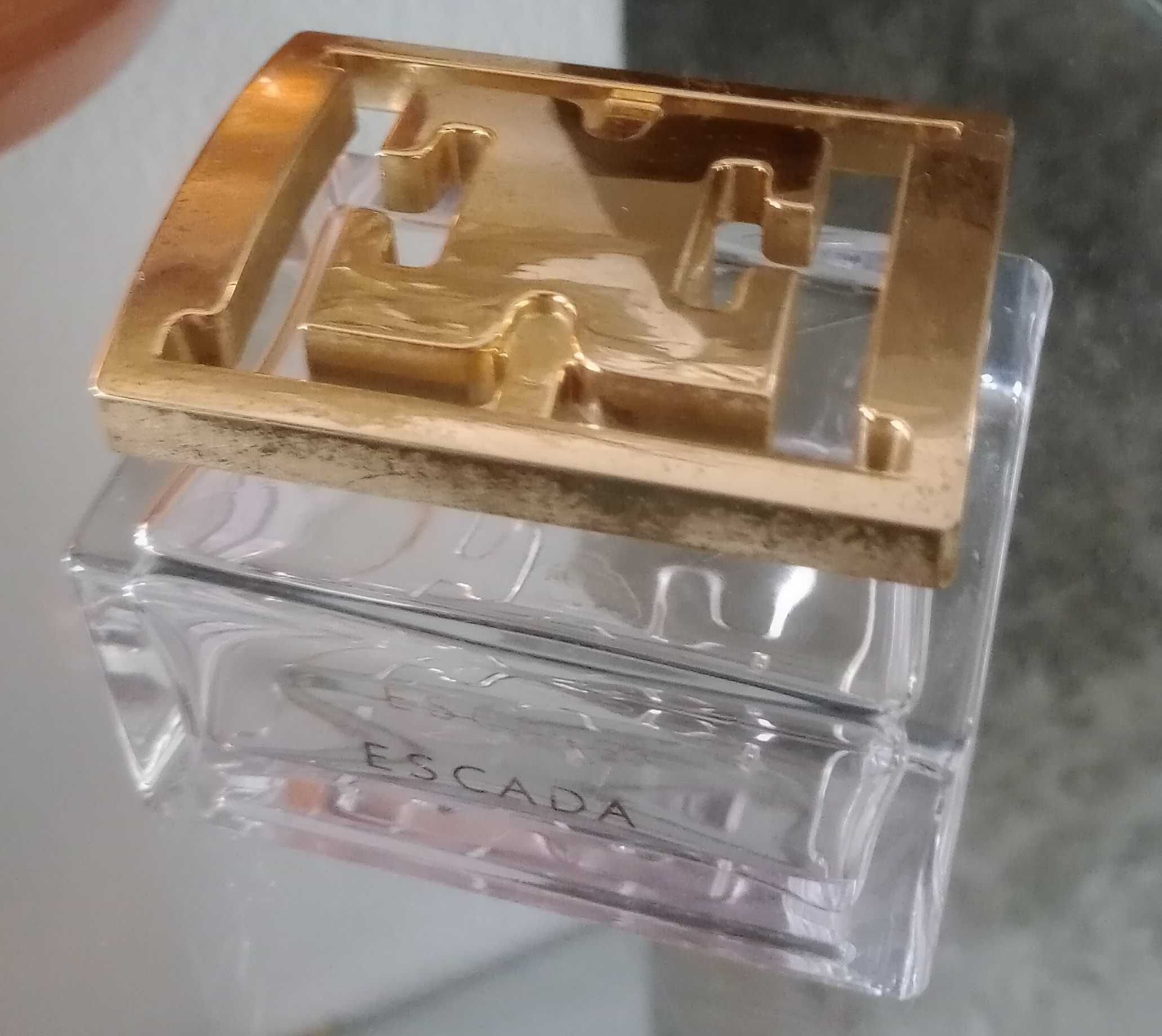 Frasco Vazio, coleção, com sele e numerado de Perfume Escada 100ml