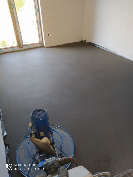 Tynki maszynowe posadzki styrobeton izolacje pianą pur I celulozą