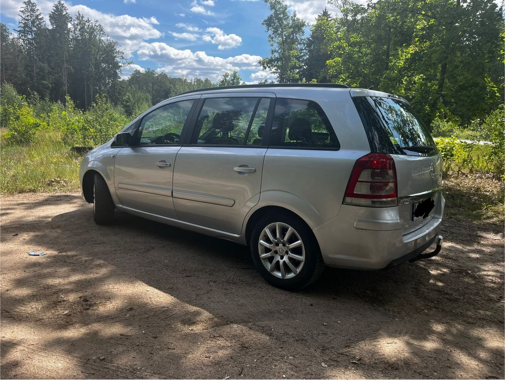 Opel Zafira B 1.9 CDTI 150 KM Lift Piękna Zadbana Doinwestowana !!!