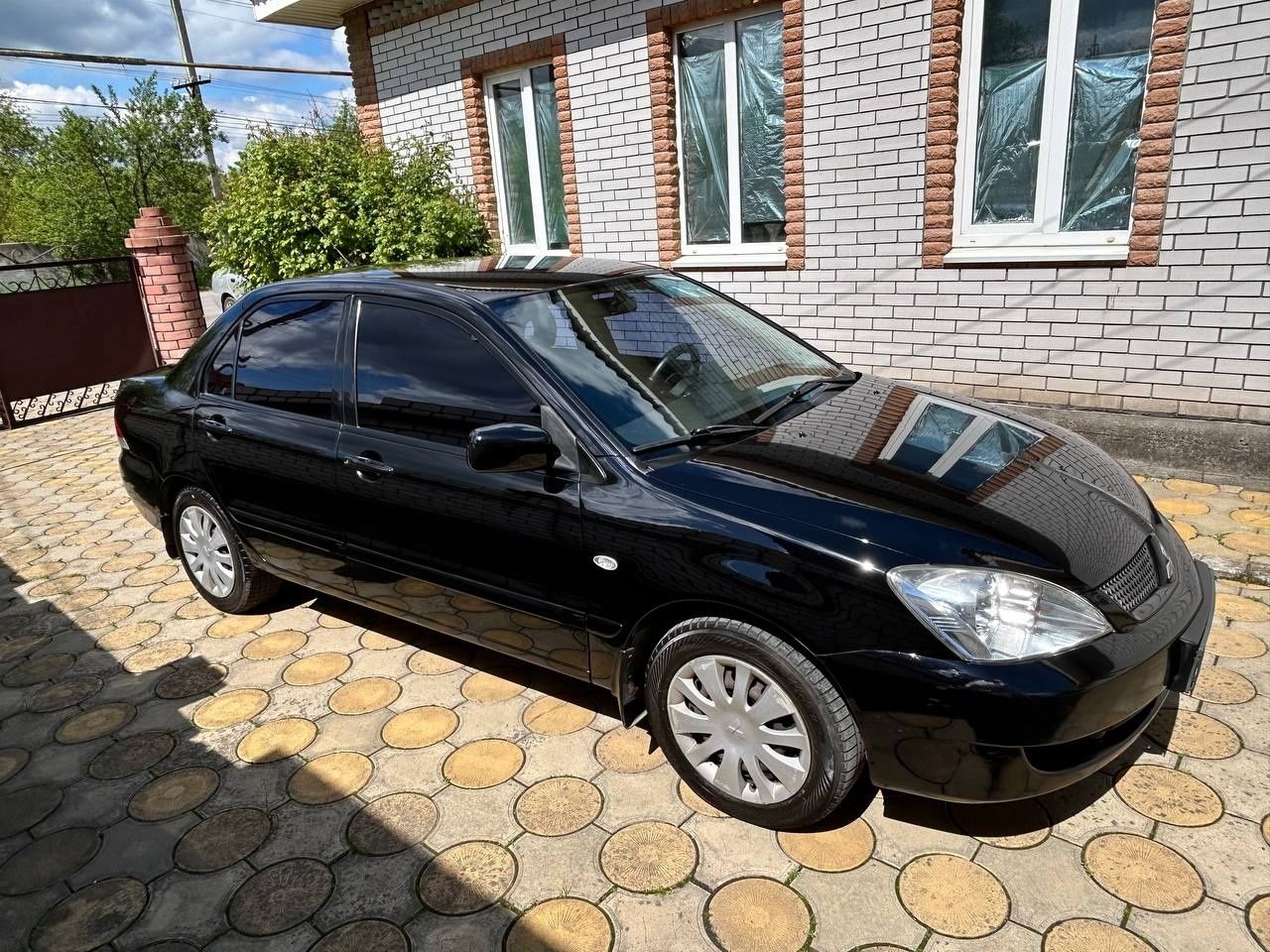 Продам mitsubishi lancer 9