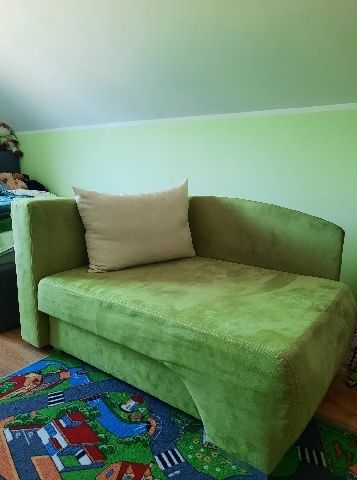 sofka ,kanapa,łóżko.zielone