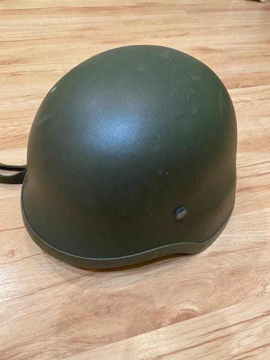 Шолом . Майже новий