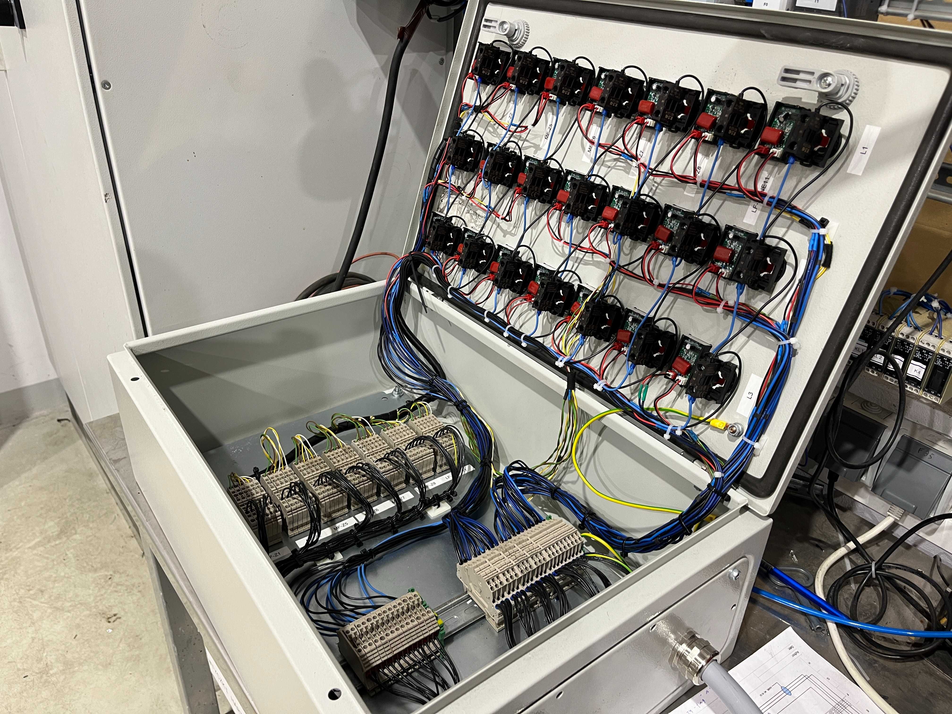 Naprawy urządzeń i narzędzi mechatronicznych /elektryczny