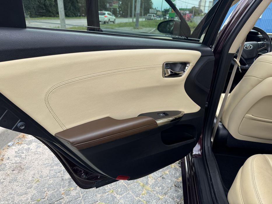 Toyota avalon 2014