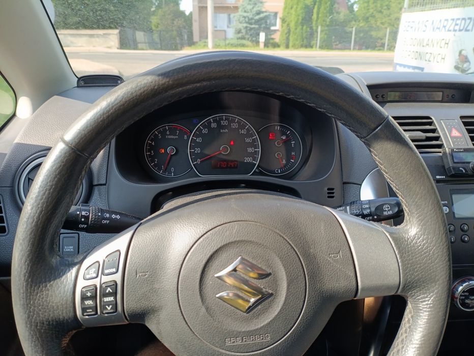 Okazja Suzuki SX4 1,6 benzyna zarejestrowany