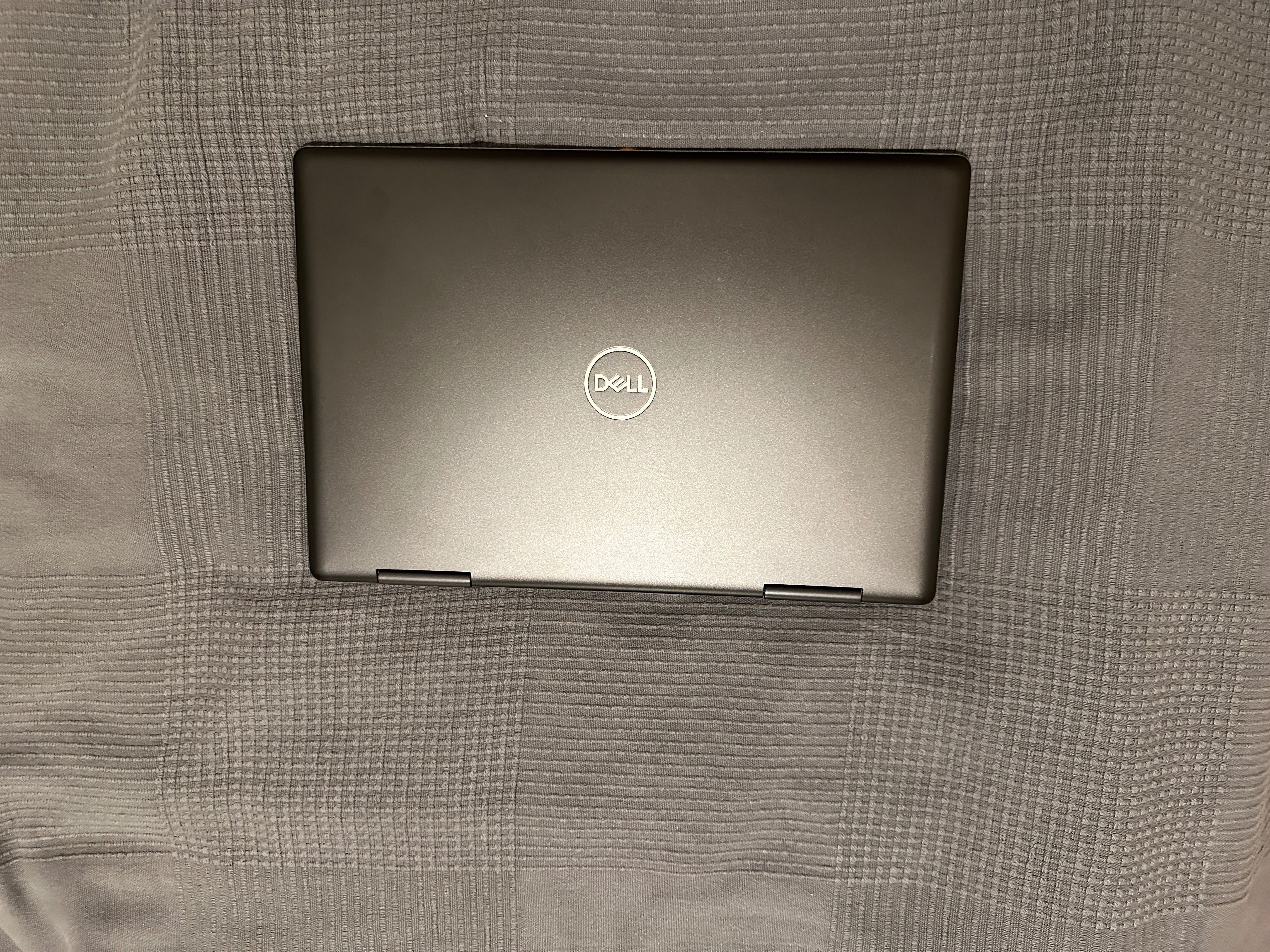 Dell Inspiron 7573 2in1 Laptop 15,6" dotykowy 4k 16GB RAM 512 SSD