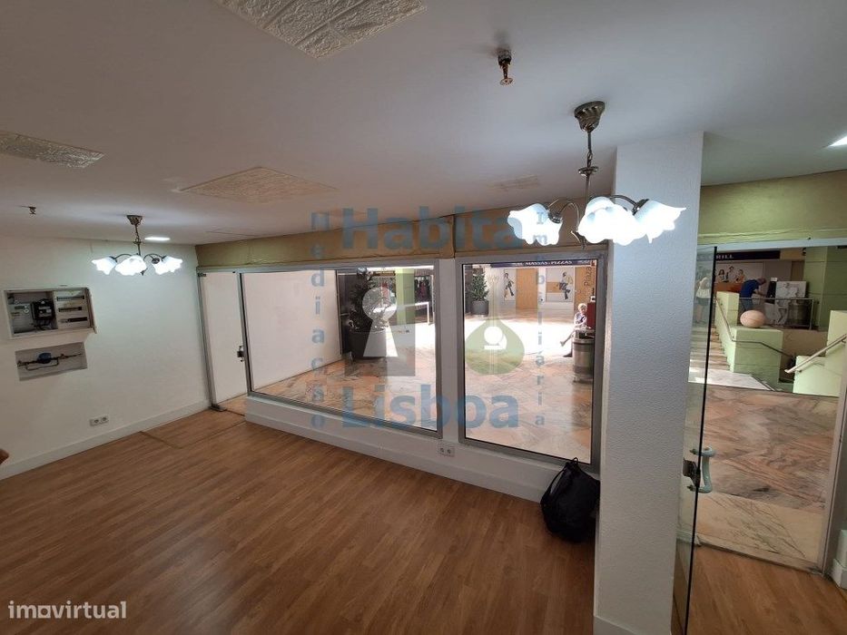 loja com 67m2 no Espaço Comercial no CC Olaias Plaza Lisboa
