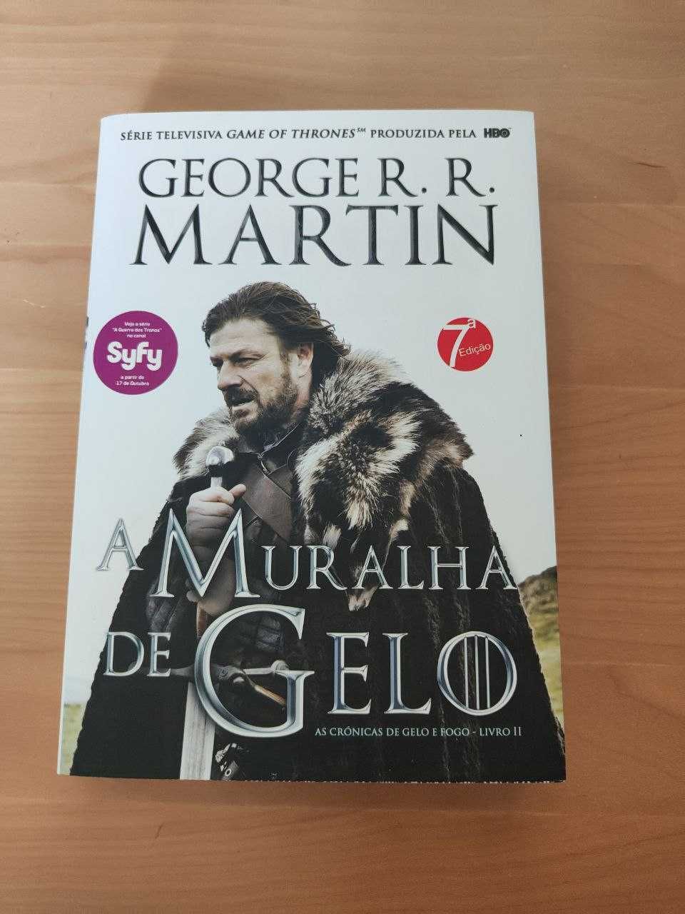 Livro - A Muralha de Gelo de George R. R. Martin