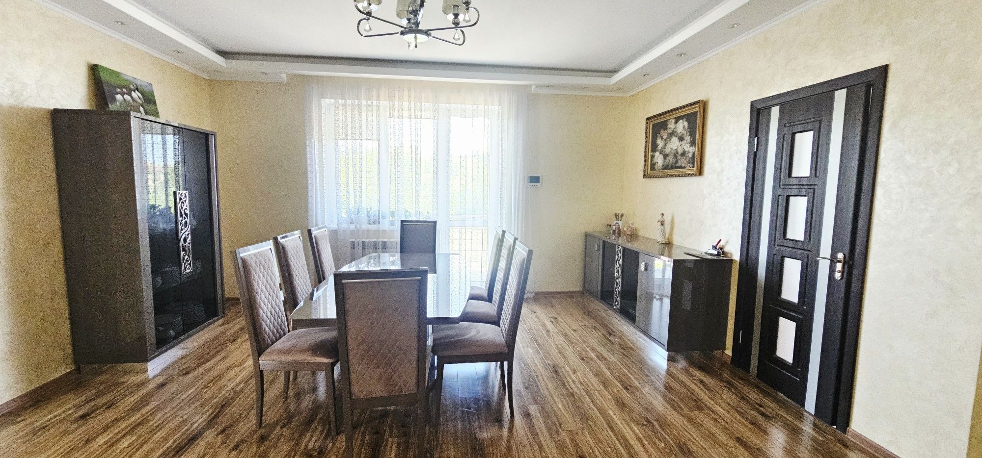 Продаж сучасного будинку