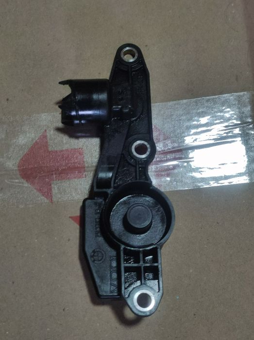 Датчик  ексцентрикового валу БМВ двигун N42 - N46 оригінал бу