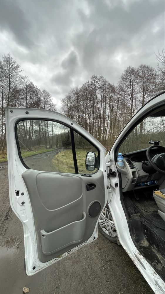 Renault Trafic 2.0 2007 faktura, oplaty wazne, 20 obserwujacych