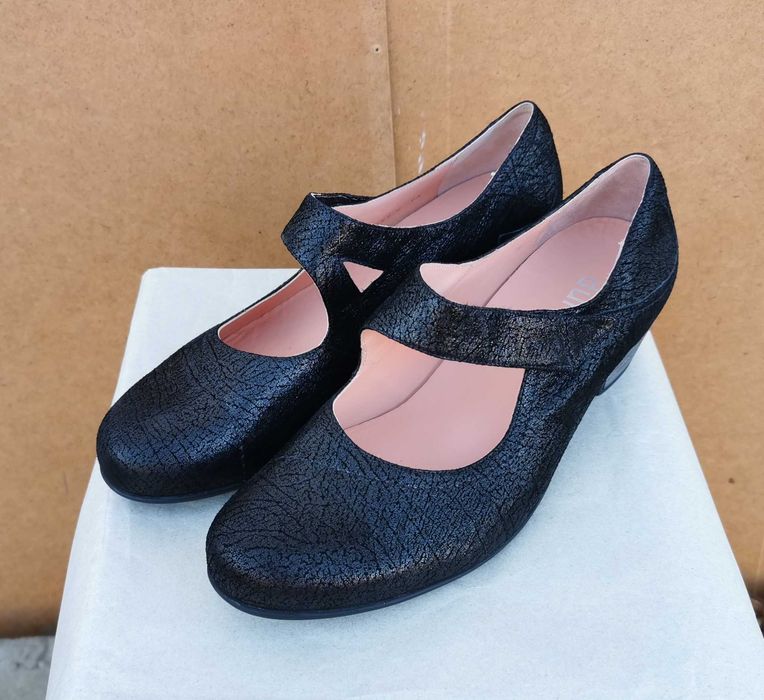 Кожаные туфли босоножки Durea 43 р. На широкую стопу Оригинал