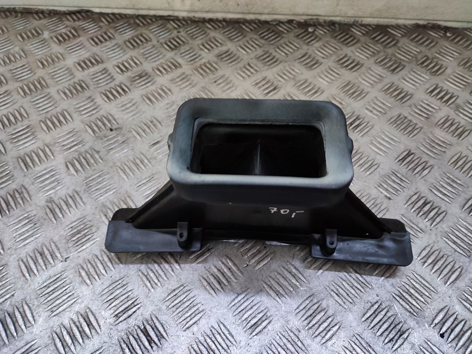 Fiat 126p wlot kierownica powietrza nawiewu