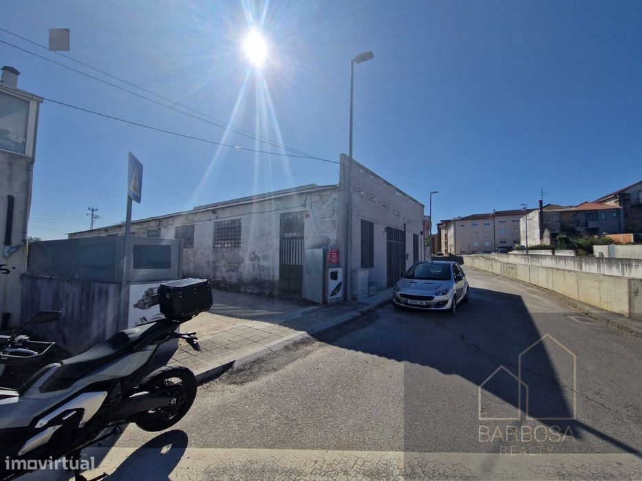 Investidores: Armazem 800m2 cobertos e 600m2 logradouro. Porto/Valongo