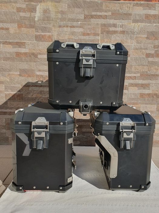 Conjunto malas laterais e topcase bmw em alumínio.