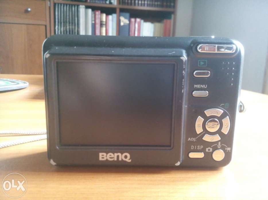 Maquina fotografica Benq DC C800 com avaria na lente