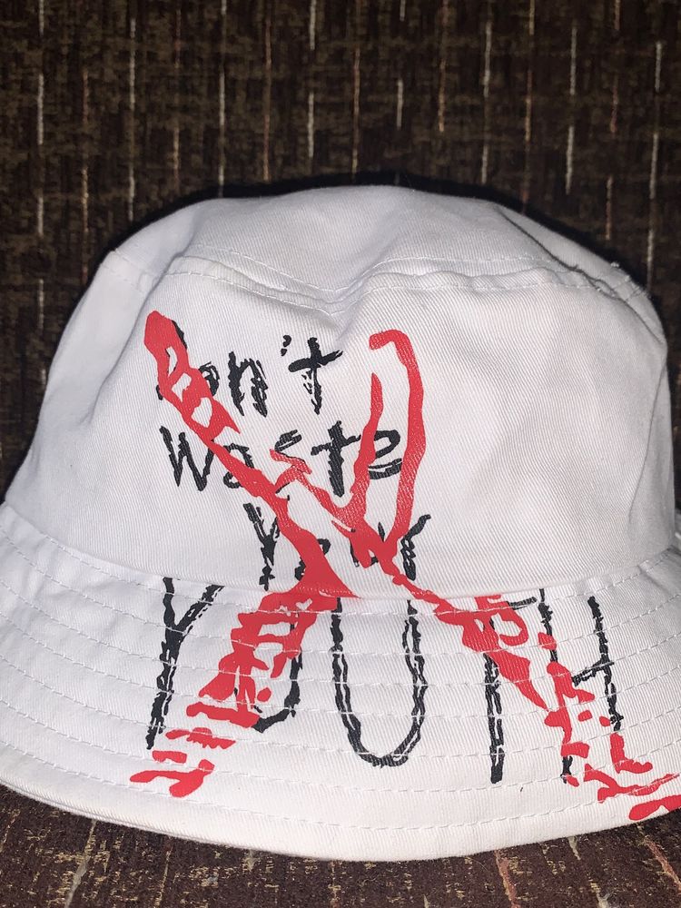 Bucket Hat