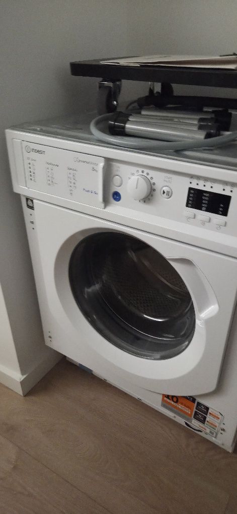 Maquina NOVA de lavar roupa encastrar