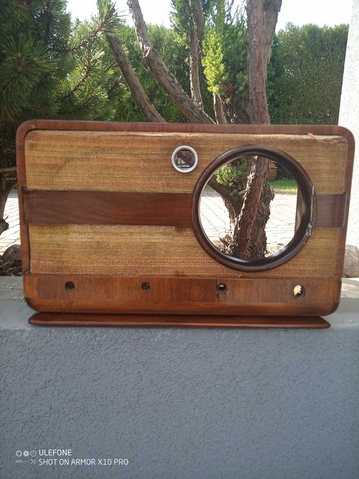 Sprzedam skrzynkę od radia A-dur.