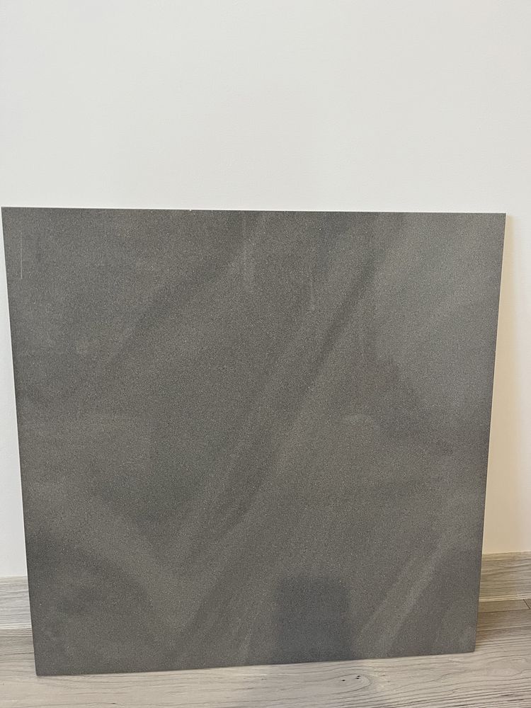 Arkesia grigio 60x60 poler