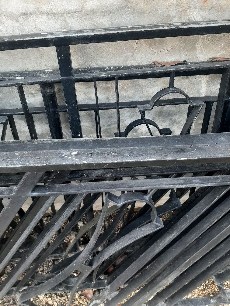 Grades ferro para muros e escadas