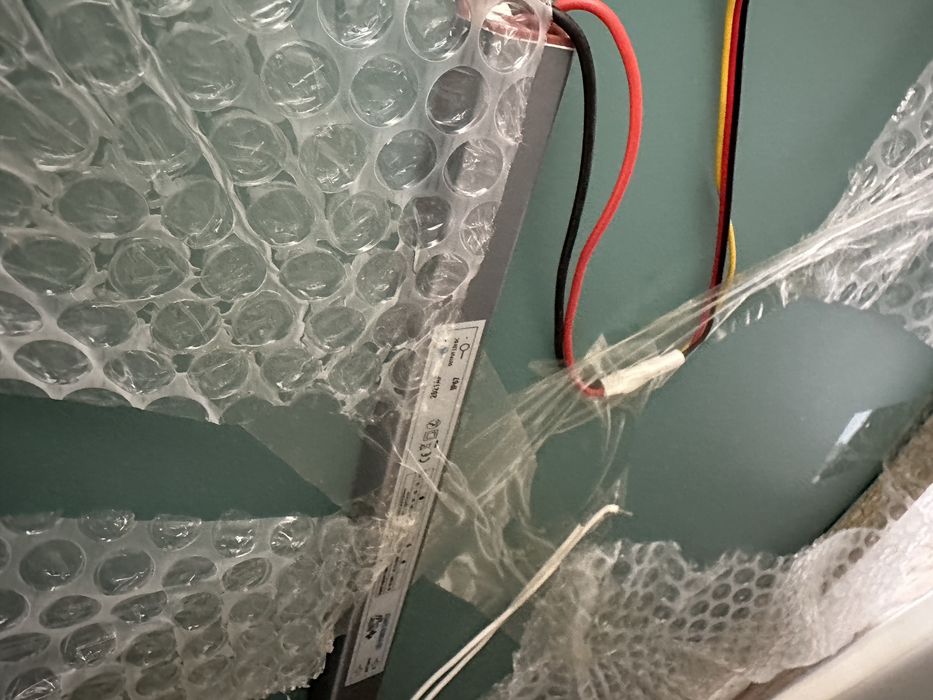 Lustro z wbudowanym oświetleniem RING LED 80 x 80