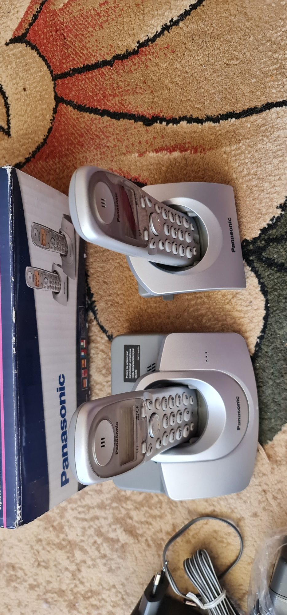 Komplet telefon Panasonic KX-TG1102