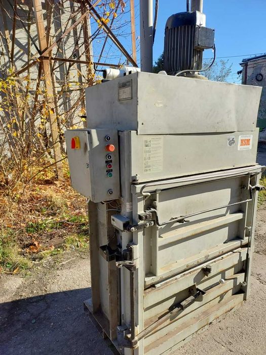 Belownica prasa do foli kartonu makulatury odpadów śmieci papieru HSM