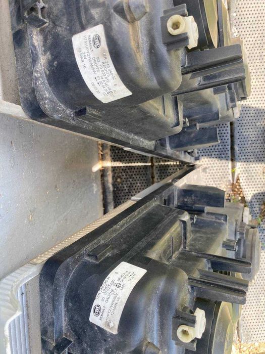 Фари Renault Magnum оригінал Hella