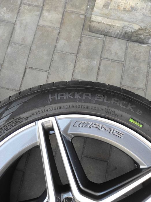 255/45 R19 Nokian Hakka Black 2 / 2020 рік 6.5мм літні шини 2шт