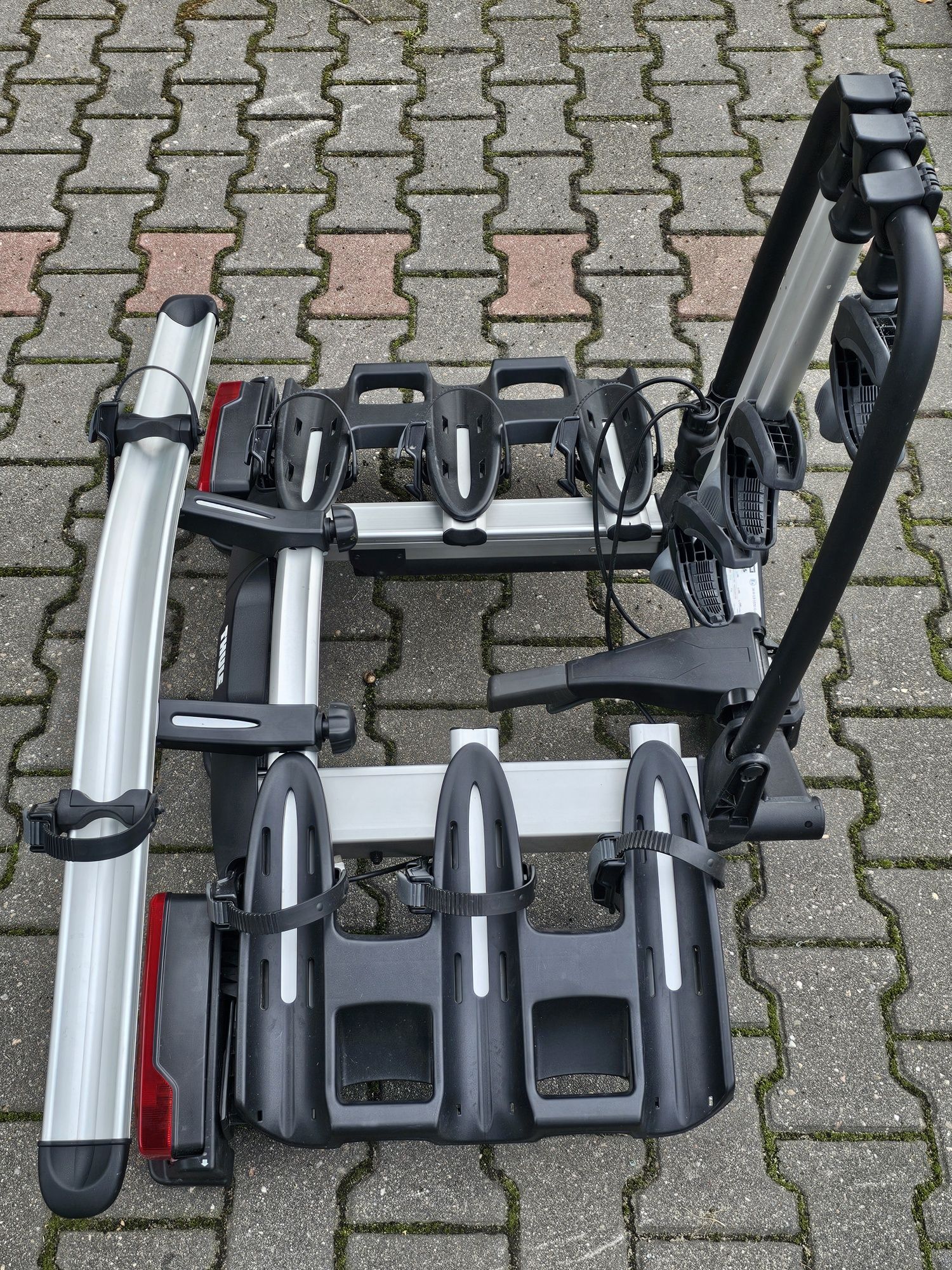 Bagażnik rowerowy na hak THULE 3 / 4 rowery VeloCompact 926 + adapter