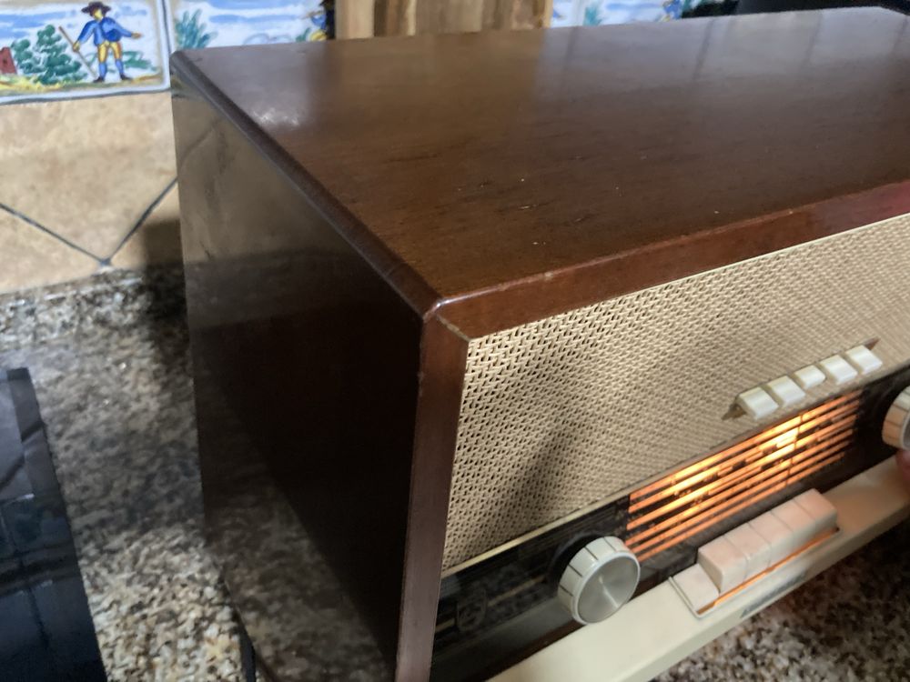 Radio grundig  a funcionar