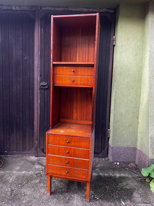 Szafka z szufladkami i nadstawką
