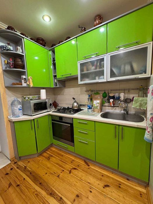 Продам 2 к квартиру біля моря