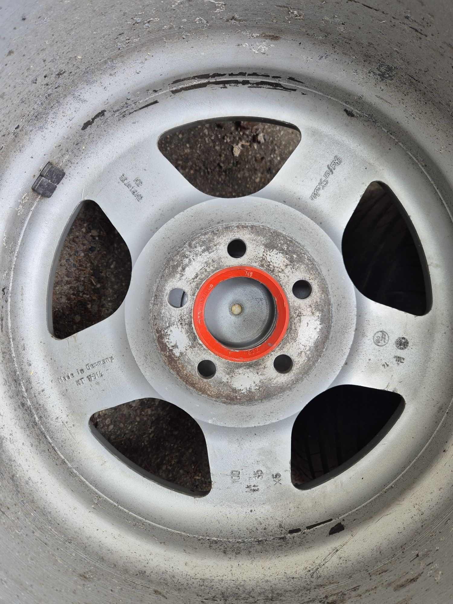Keskin Kt1 4x7.5j et35 16" 5x100 205/55/16