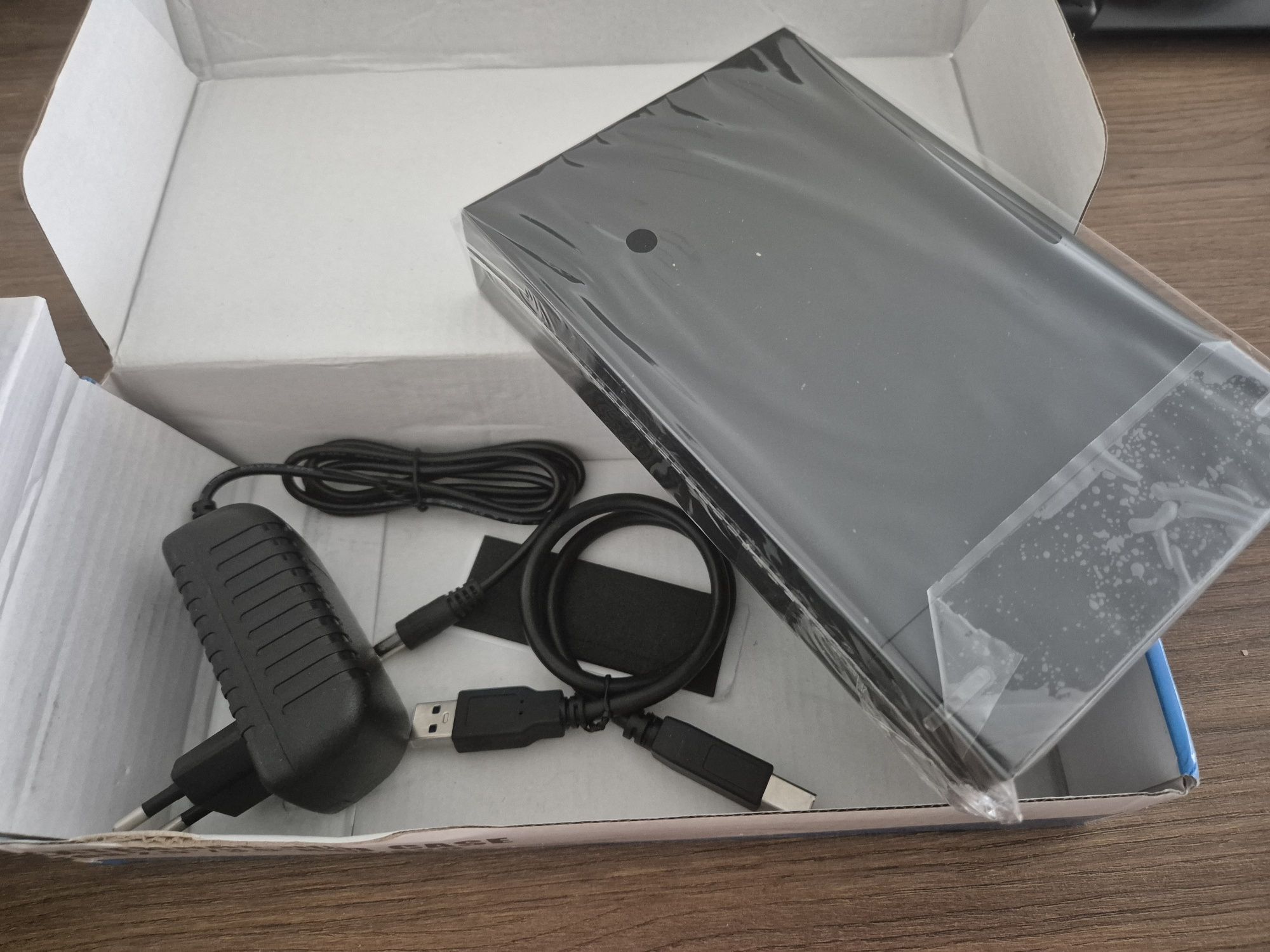 "EXTERNAL HDD CASE FOR 2.5"/3.5" HDD/SSD"