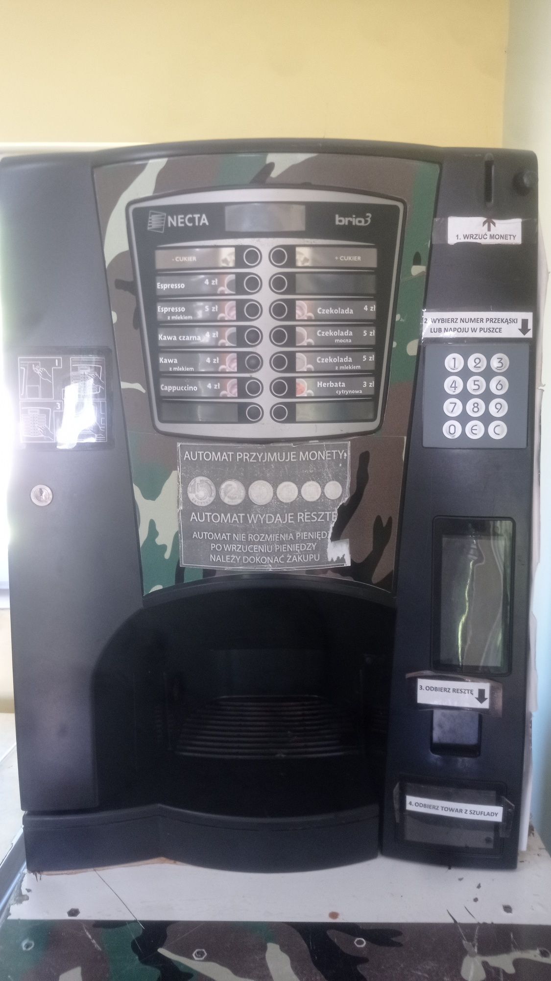 Automat vendingowy ekspres do kawy Necta brio 3