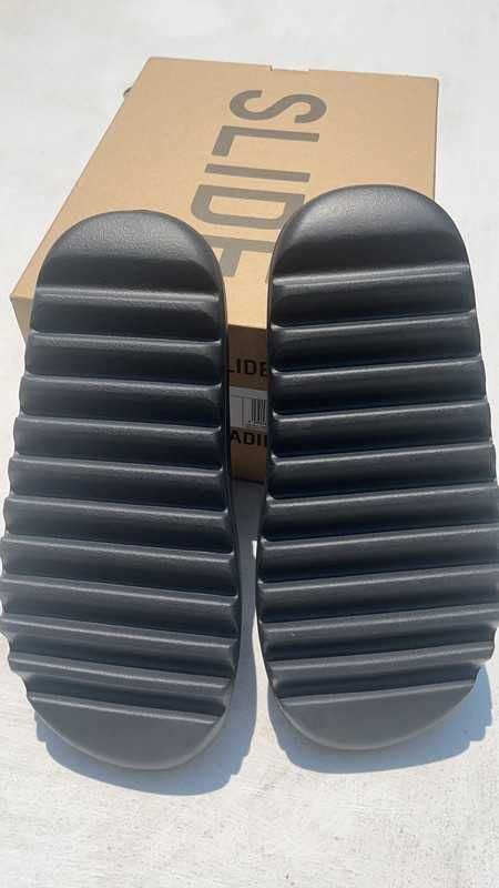 *NoweAdidas YeezySlideBlackButy*Niefałszywy 40