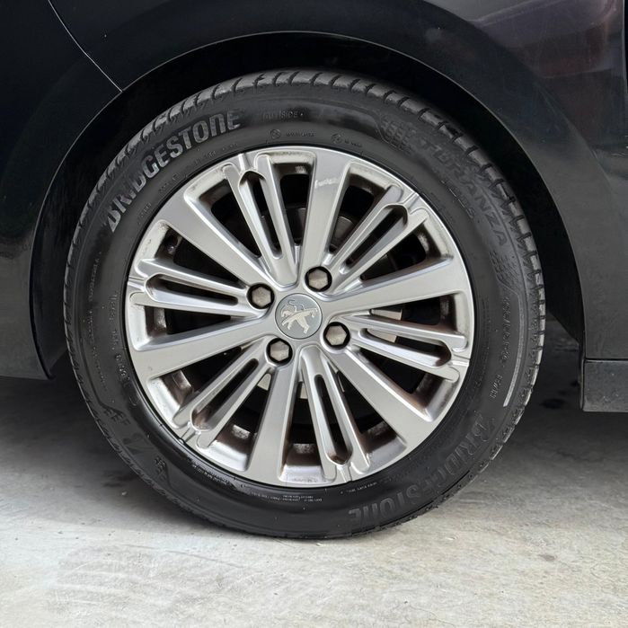 Peugeot 208 1.6 BlueHDi Style