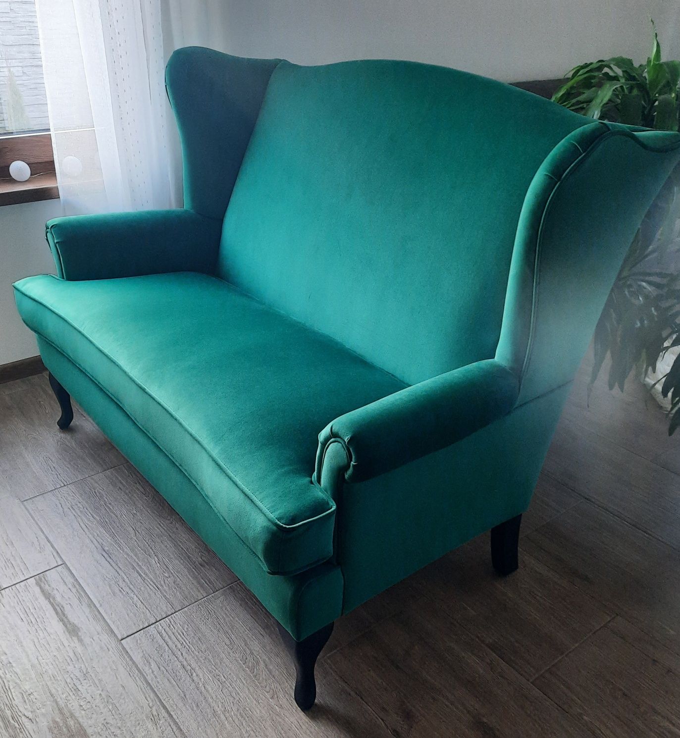 Elegancka Sofa uszak. Butelkowa zieleń