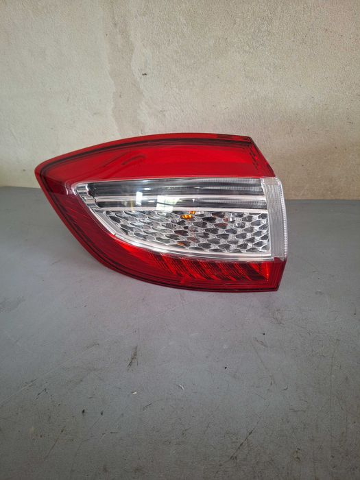 lampa tylna lewa ford mondeo mk4 lift 10-15r kombi