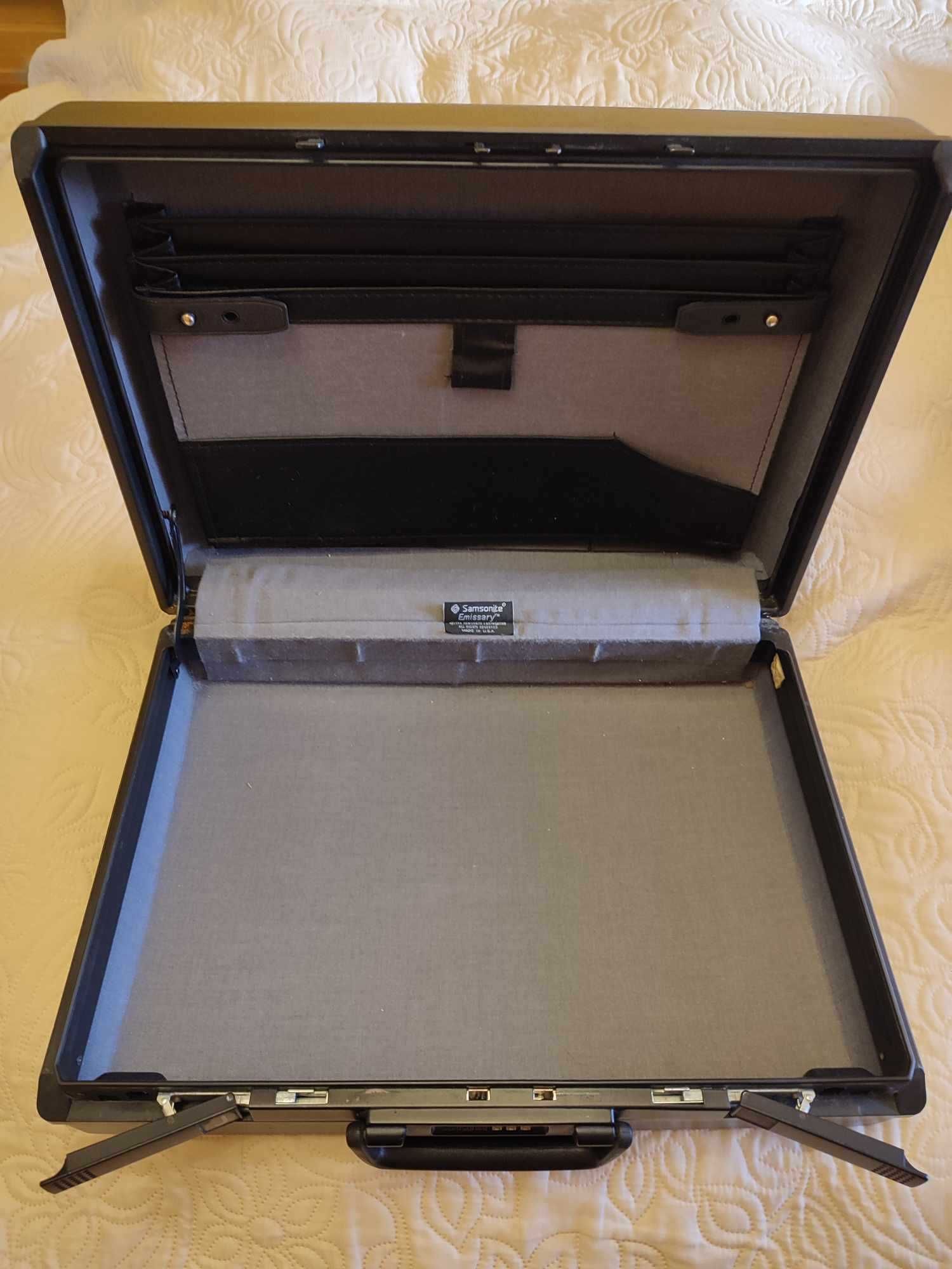 Aktówka SAMSONITE twarda