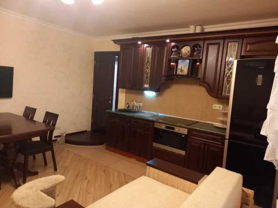 Продается очень хорошая 1 комнатная квартира на ул.Залесской