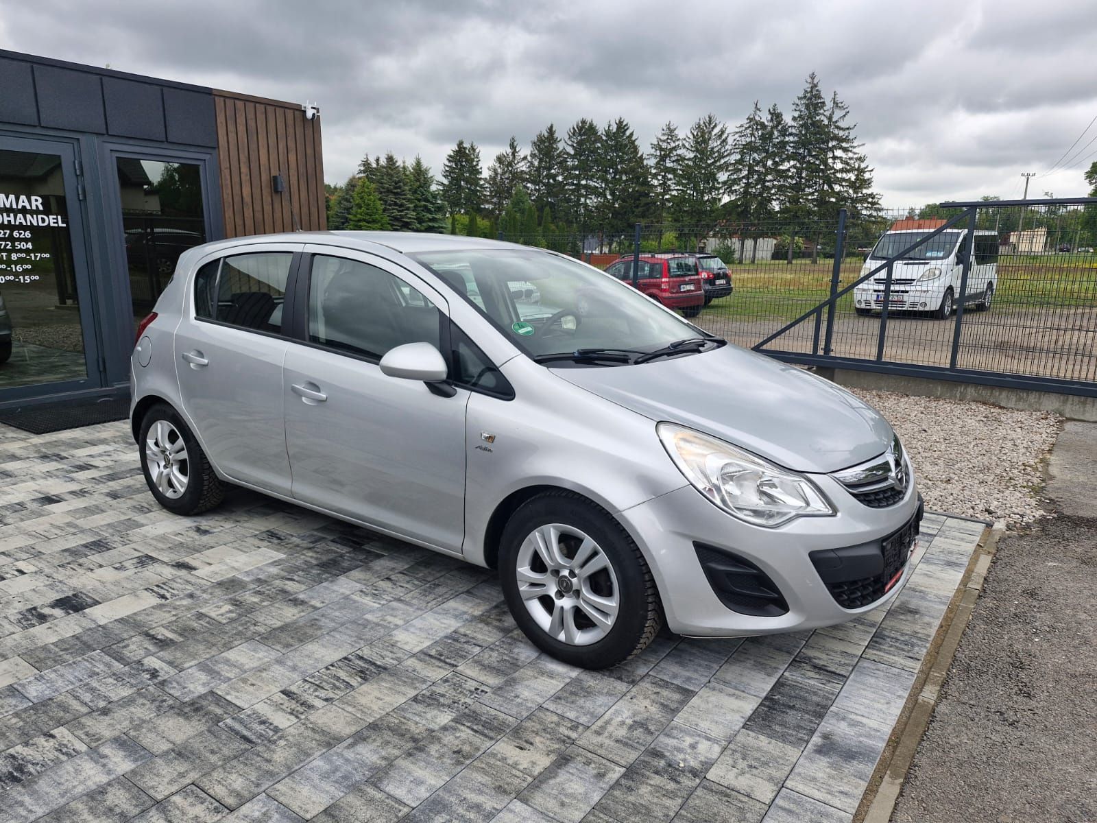 Opel Corsa 1.3 CDTI 95 ppps nawigacja klima alufelgi Bdb stan Zaprasza