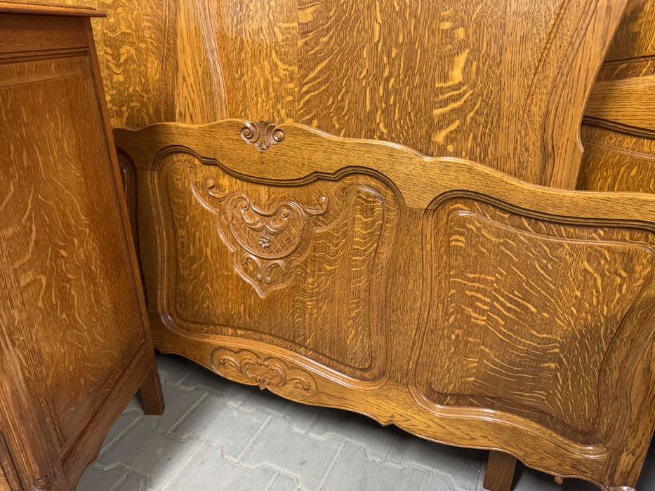 Sypialnia Ludwik szafa pięciodrzwiowa komoda łóżko szafki nocne zestaw