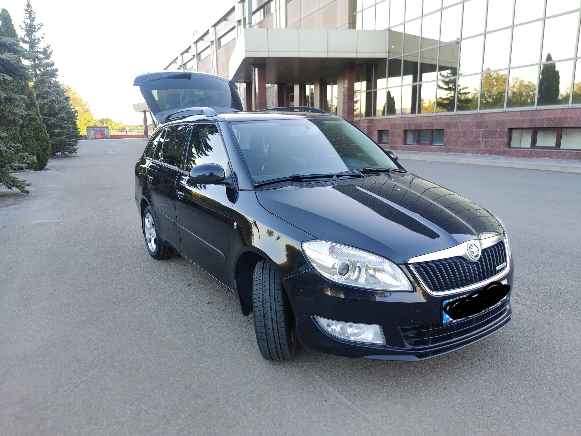 Skoda Fabia 1.2tdi універсал 2012 шкіряний салон