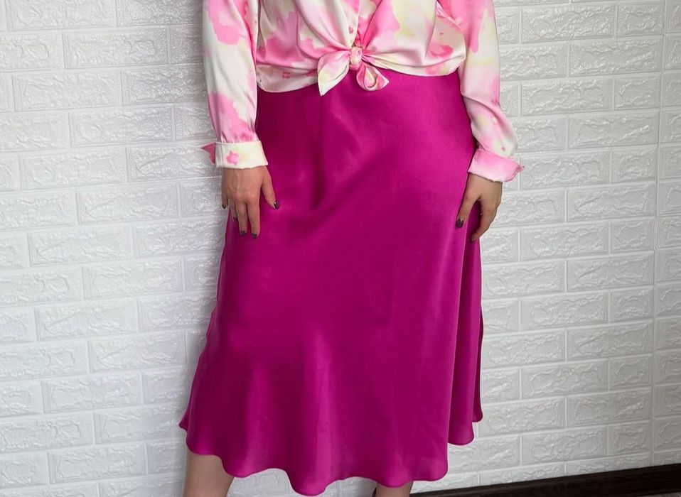 Сатинова атласна спідниця рожева фуксія