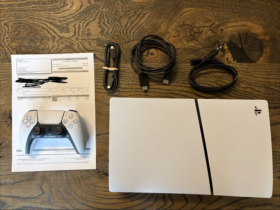 Playstation 5 slim CFI-2016 03.11.2025 jak nowy ps5 1000gb