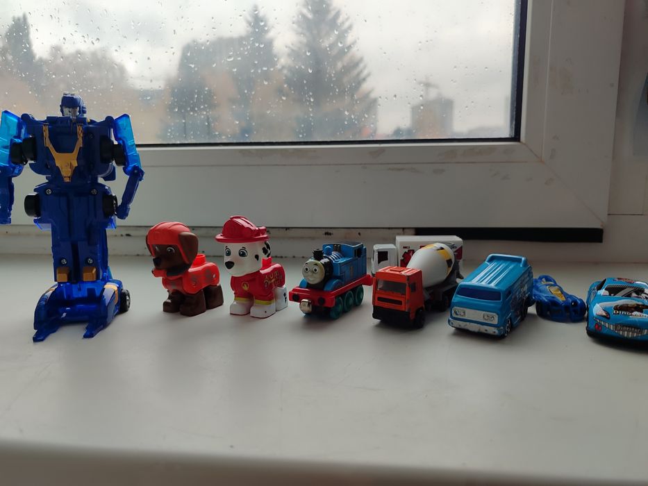 Машинка - трансформер, ціна за все